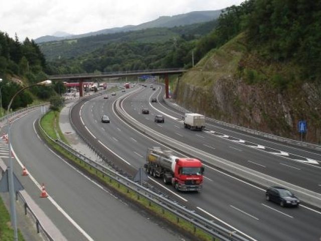restricciones a la circulación de camiones en Navarra